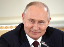 Звание Героя труда присвоил воронежцу Владимир Путин 