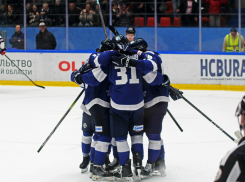 Воронежский «Буран» триумфально обыграл «Кристалл»