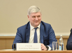 Александр Гусев заявил об увеличении маткапитала до 150 тысяч рублей в Воронеже