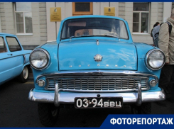Шик начищенных до блеска ретро-автомобилей показали в Воронеже