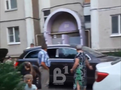 Машина сбила ребенка в воронежском дворе