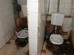 Ужасающие условия проживания показали в бывшем общежитии в Воронеже 