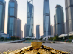 О том, что зарплаты в России догнали цены на рынке жилья, заявил главный аналитик Сбера 