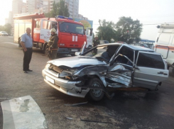 В Воронеже в Советском районе «Пежо» столкнулся с «ВАЗом» и скрылся с места аварии