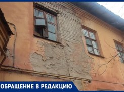 Всё ждут летального исхода: о невыносимых условиях жизни в аварийном доме рассказали воронежцы