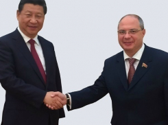 Депутат Госдумы Сергей Гаврилов обсудил с китайскими лидерами воронежское животноводство и авиастроение