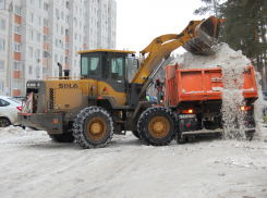 Воронежские власти отчитываются о чистке межквартальных проездов