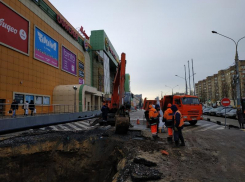 Парковку «Максимира» раскопали из-за наследия 60-х в Воронеже