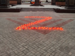 Оригинальную акцию Z со свечами устроили воронежцы в парке Патриотов