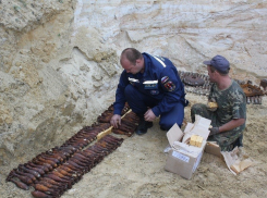 Воронежские спасатели взорвали 600 боеприпасов Великой Отечественной войны