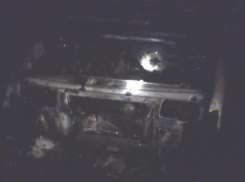 В Воронежской области неизвестные сожгли еще одну машину