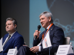 Губернатор Гусев забрал у мэра Кстенина лавры спасителя рестораторов Воронежа