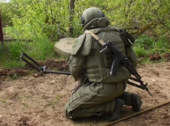 Разминирование сел под Харьковом российскими военными попало на видео