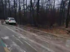Уличный каток внезапно появился в Воронеже, но ему никто не рад 