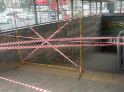 Один из спусков в переход, где рухнул потолок, снова открыли в Воронеже