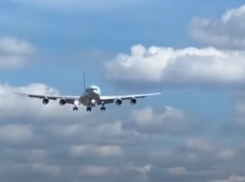 Опубликовано видео полета президентского лайнера в Воронеже 