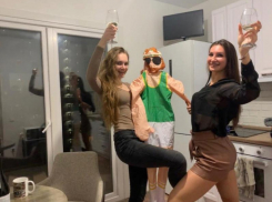 Как идеально провести 8 Марта: советы от красотки из Воронежа 