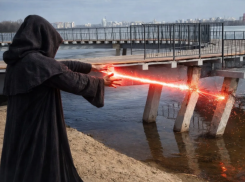 Проклятие Петровской набережной: за гнущимися мостами и бесконечным благоустройством может стоять мистика