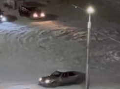 Спим в берушах: причину беспокойного сна показали на видео жители Воронежа