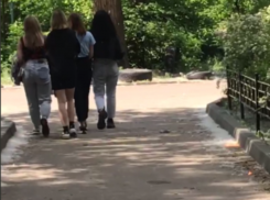 Опасные шалости подростков попали на видео в Воронеже