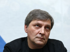 Журналист Александр Невзоров: «В Воронеже обнаружили танки из Донбасса с трупами солдат»