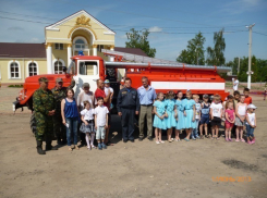 Воронежские спасатели получили 30 новых пожарных автомобилей (ФОТО)