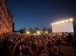 Воронежцам под открытым небом бесплатно покажут фильм о любви