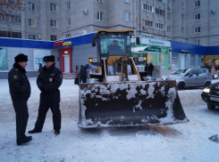 Воронежские власти неожиданно начали сносить мини-рынок «Остужевский»