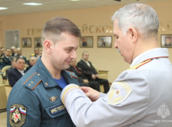 Медали за тушение после атак БПЛА вручили пожарным в Воронеже