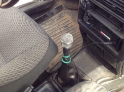 Микрофон использует для переключения передач водитель в Воронеже