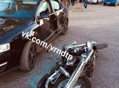 Жесткие последствия ДТП с мотоциклом показали на фото в Воронеже