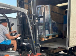 Груз от всего сердца: Воронежское отделение партии «Справедливая Россия - За правду» поддержало Курскую область в трудную минуту