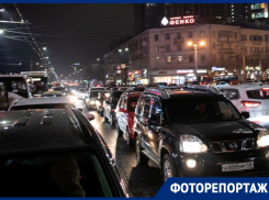 Красоту пятничных пробок наглядно показали в Воронеже