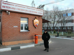 Воронежcкую городскую клиническую больницу скорой медицинской помощи №1 охраняют ветераны спецподразделения СОБР