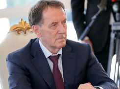 Что пожелал женщинам бывший воронежский губернатор Алексей Гордеев