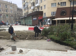 Стартовала укладка мостовой около памятника Никитину в центре Воронежа