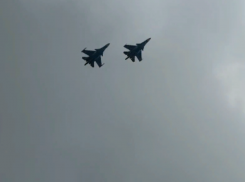 Бомбардировщики пронеслись над центром Воронежа и попали на видео