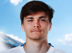 Полузащитник Михаил Щетинин перешел в воронежский «Факел» из «Локомотива»