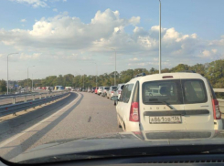 «Извините»: стала известна причина крупной пробки на въезде в Воронеже 