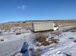 Ледяной плен: ночевкой в поле обернулась для липчанина неприятность на воронежской дороге 