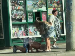 Самый смелый поцелуй попал на видео в Воронеже