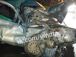 Опубликованы фото жуткого ДТП с тремя пострадавшими в Воронеже