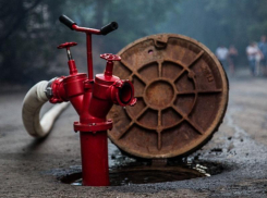 Пожарные потушили огонь на пострадавшем от ударов БПЛА воронежском предприятии 