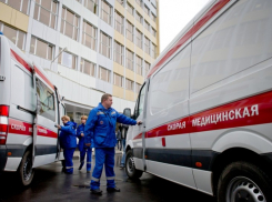 В Новохоперске мужчина разбил голову медсестре