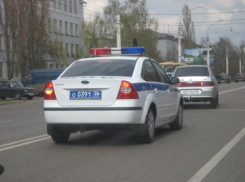 В Воронеже напали на мужчину во дворе многоэтажного дома