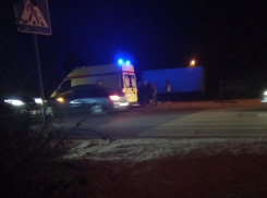 Воронежец пошел выносить мусор и попал под колеса автомобиля