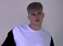 18-летний парикмахер из воронежского села поборется за миллион рублей в новом шоу на ТВ