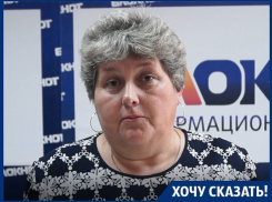 Железнодорожные рельсы не дают рухнуть ветхому дому в Воронеже