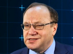 Как скандально известный воронежский политолог за Путина переживал