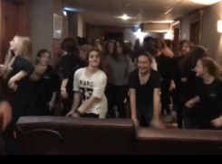 Зажигательную импровизацию Todes сняла Мария Горбань в Воронеже